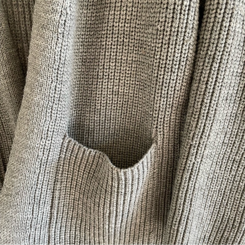The Beach People Gray Knit Cardigan Size M/L - Picture 6 of 13